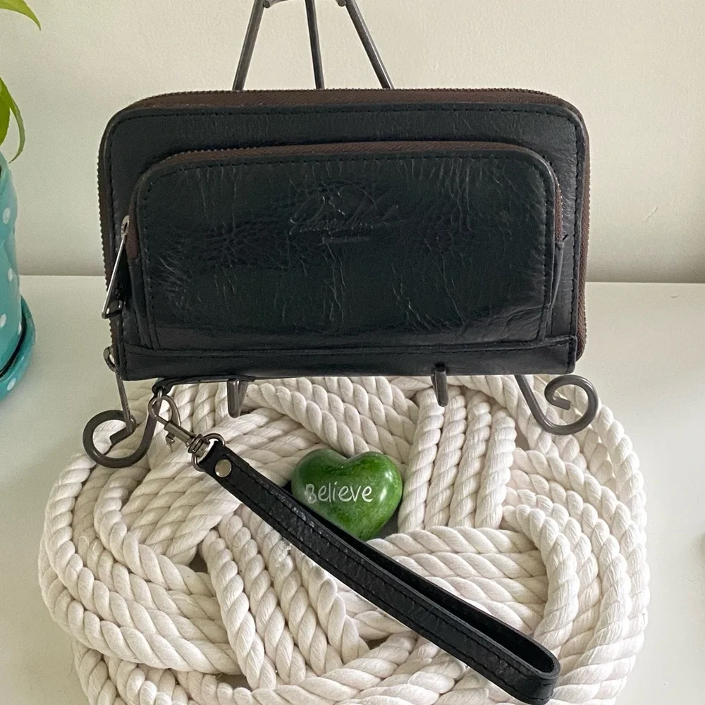 Patricia Nash Wristlet wallet